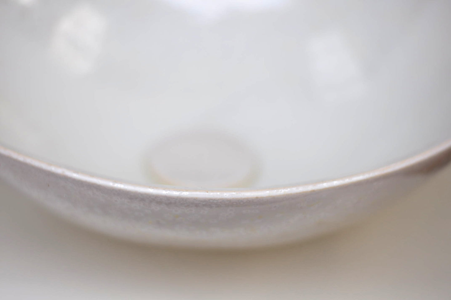 Ceramic Sink with an amazing pearl effect - Crystal Pearl