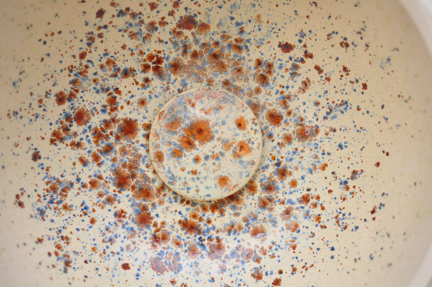Eye-catching, delicate washbasin with brown and blue spots - Ø 30 cm Bird Egg - TATOceramika