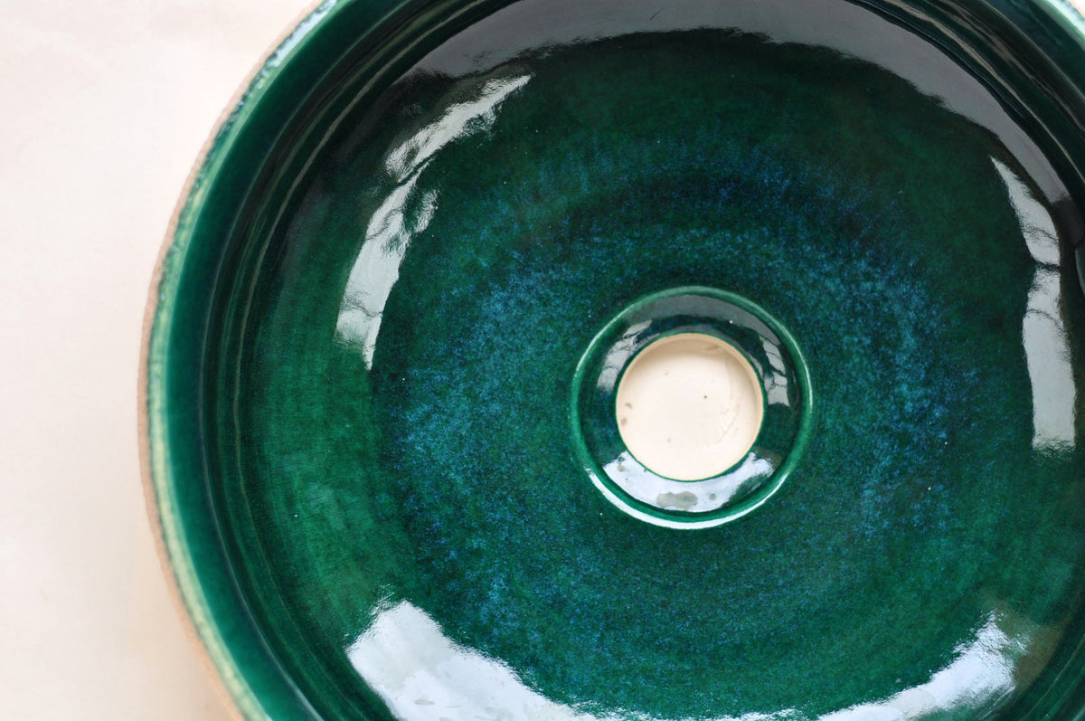 Handmade Ceramic Vessel Sink – Birch Ø33 cm | Forest Green & Textured Cream