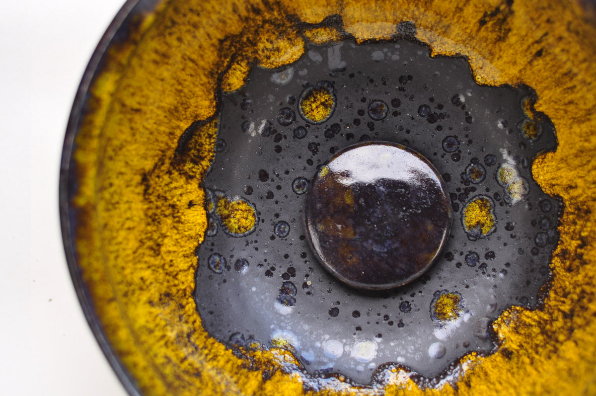Handmade Ceramic Vessel Sink – Maracuya Ø30 cm | Golden Yellow & Deep Purple