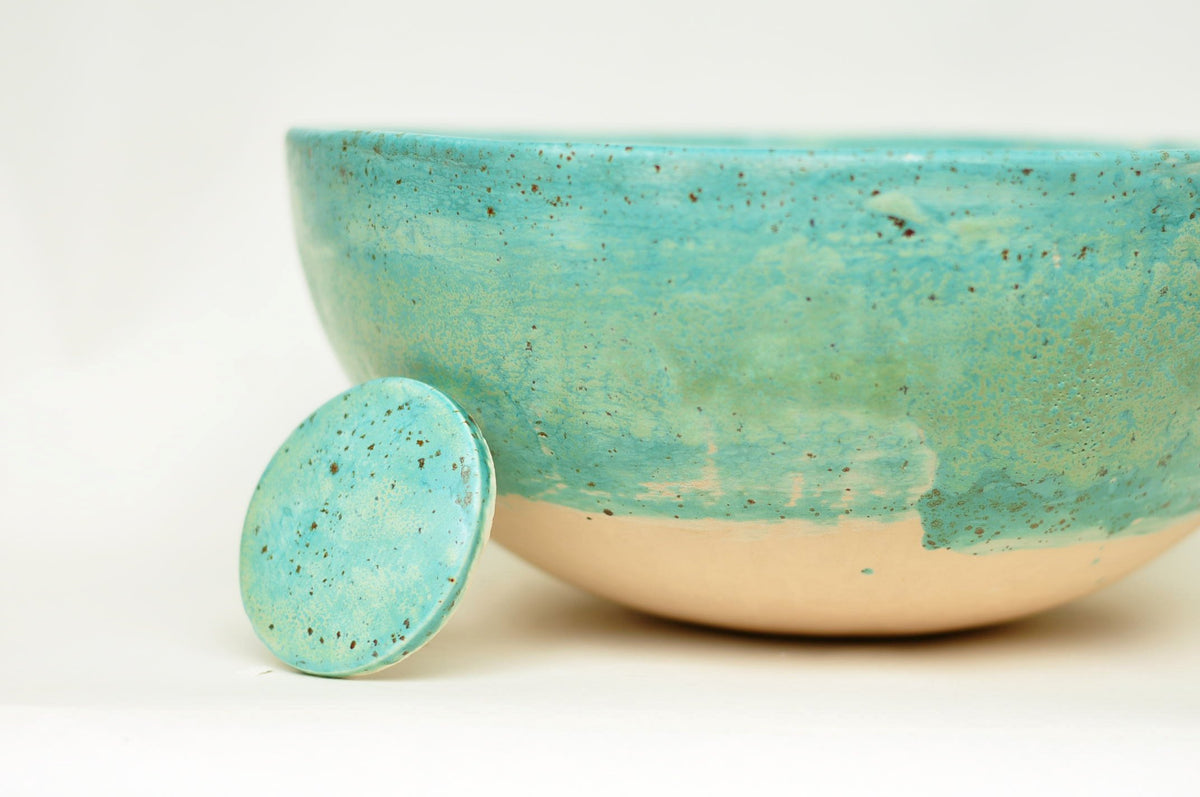 Handmade Ceramic Vessel Sink – Semi-matte Turquoise Ø30 cm | Speckled Glaze