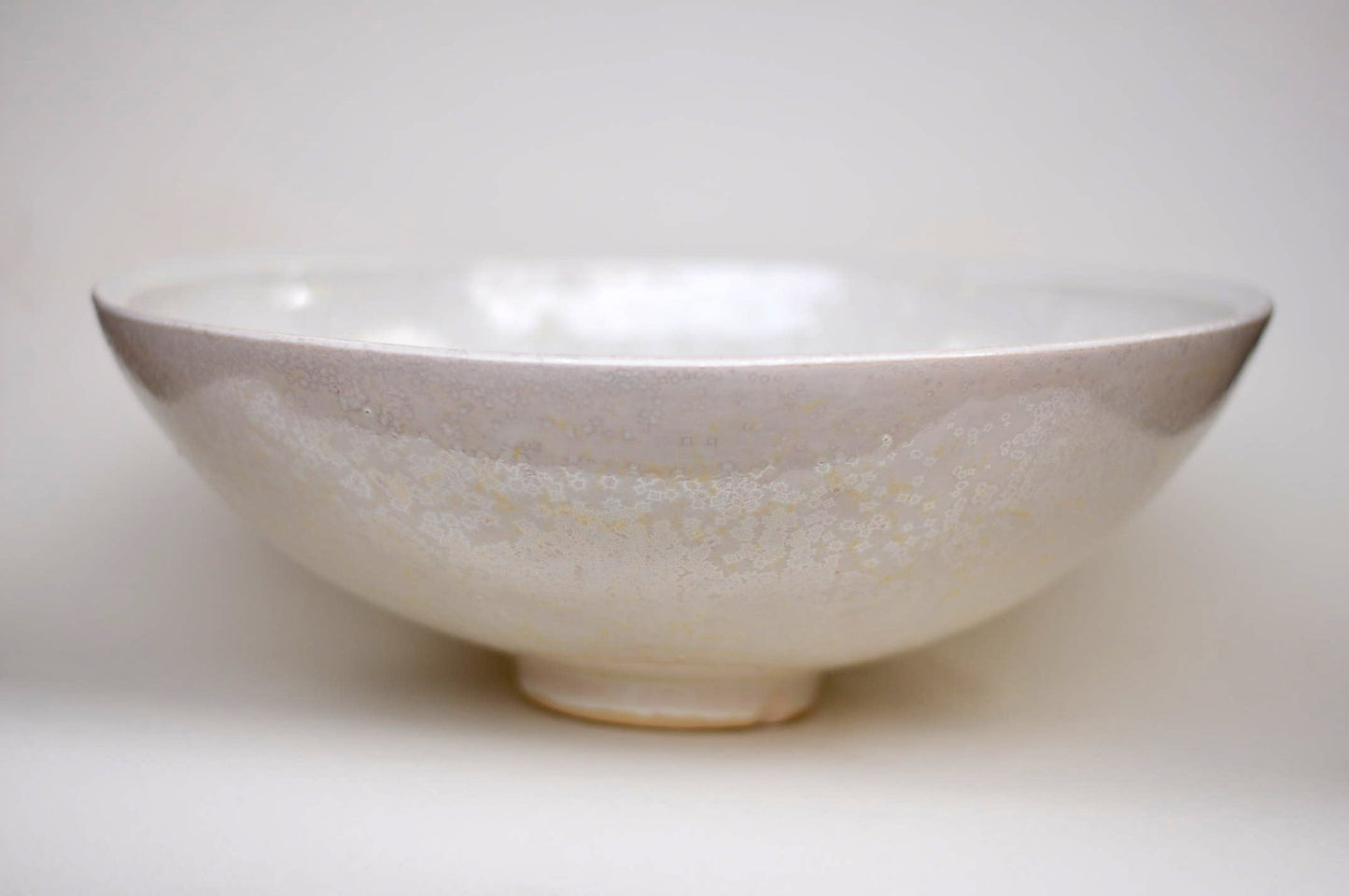 Ceramic Sink with an amazing pearl effect - Crystal Pearl - TATOceramika